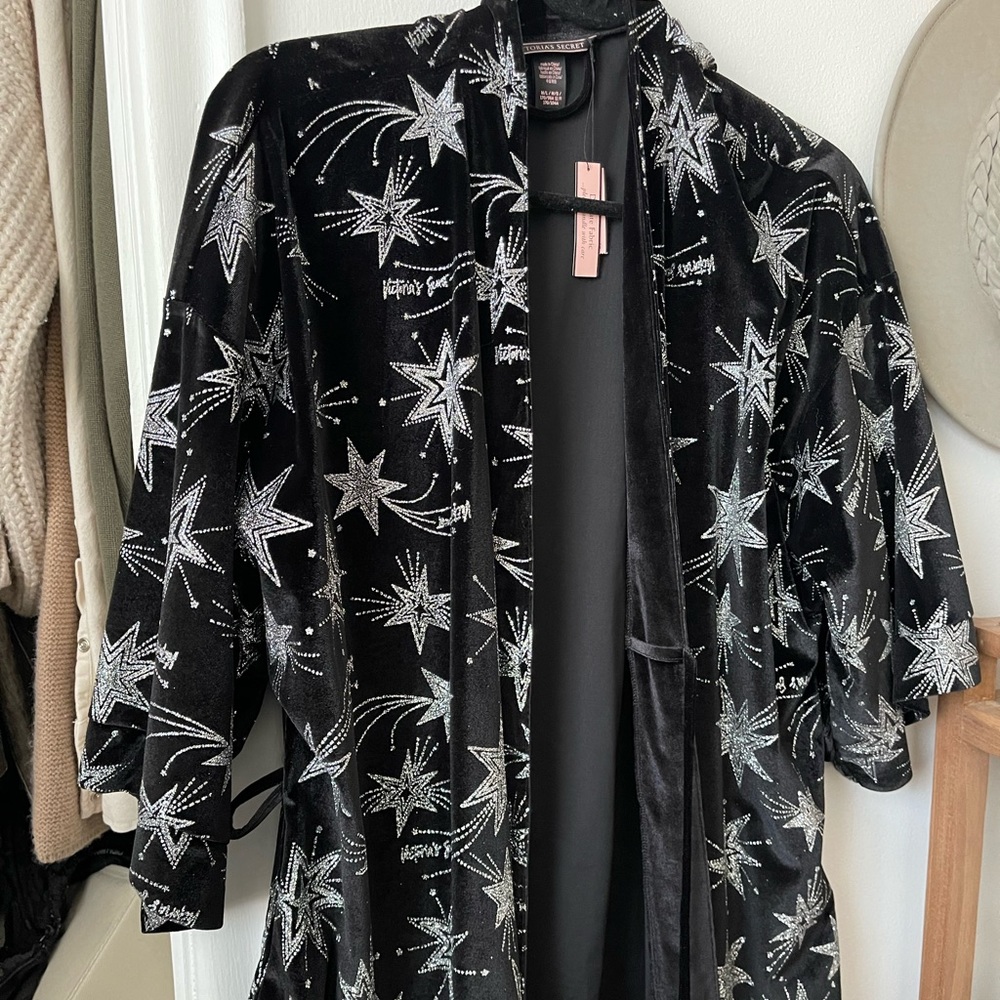 VICTORIA SECRET ROBE